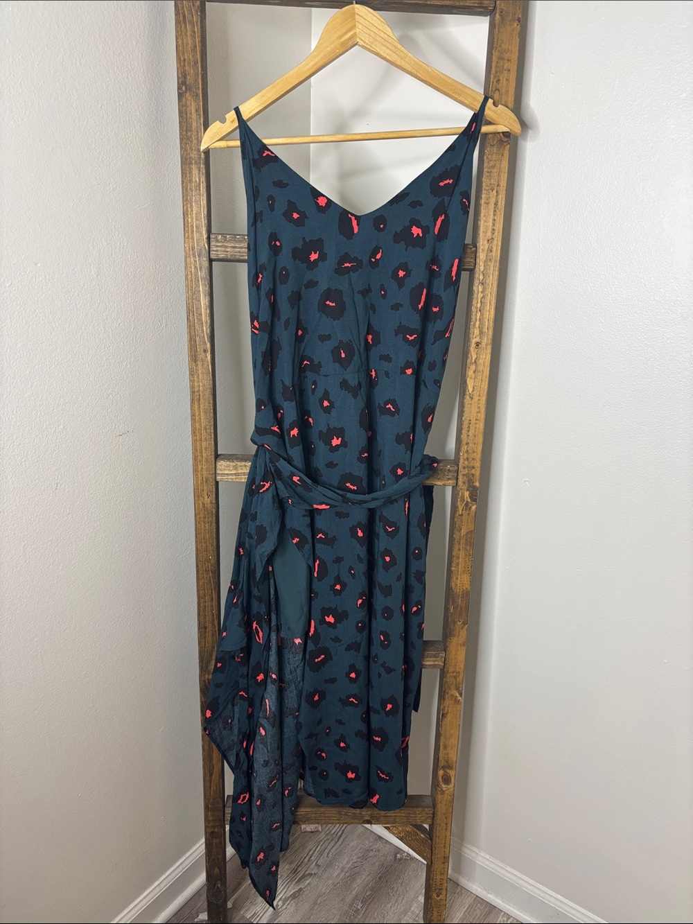 Angashion Leopard Print Teal Midi Dress Size L